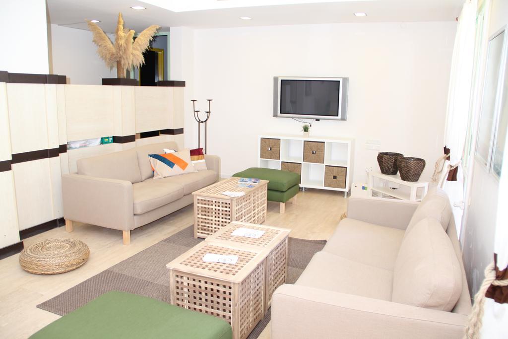 R+ Hotel By Rooms เซสเม ภายนอก รูปภาพ