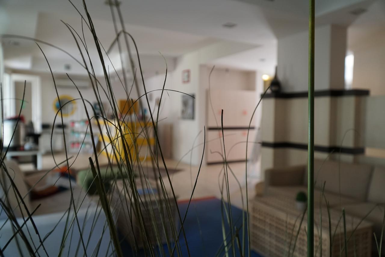R+ Hotel By Rooms เซสเม ภายนอก รูปภาพ