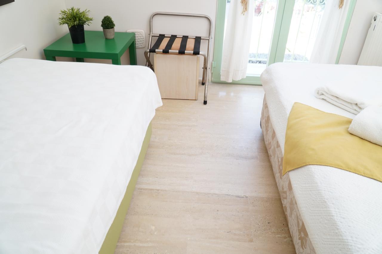 R+ Hotel By Rooms เซสเม ภายนอก รูปภาพ